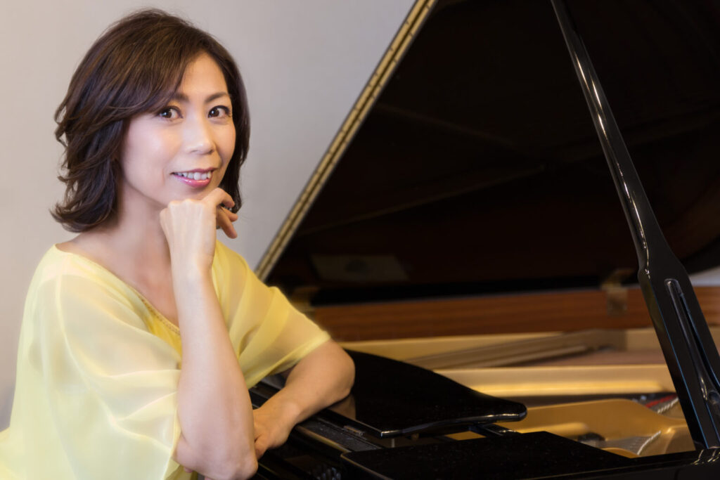 ピアノ講師　海野真理
